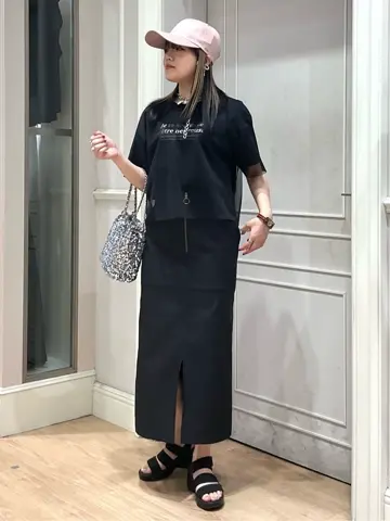 ANY SIS erika コーディネート画像