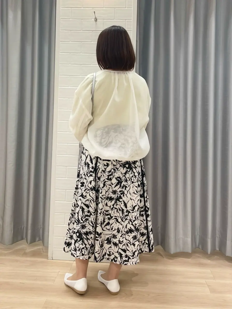 ANY SIS 丸岡 コーディネート画像