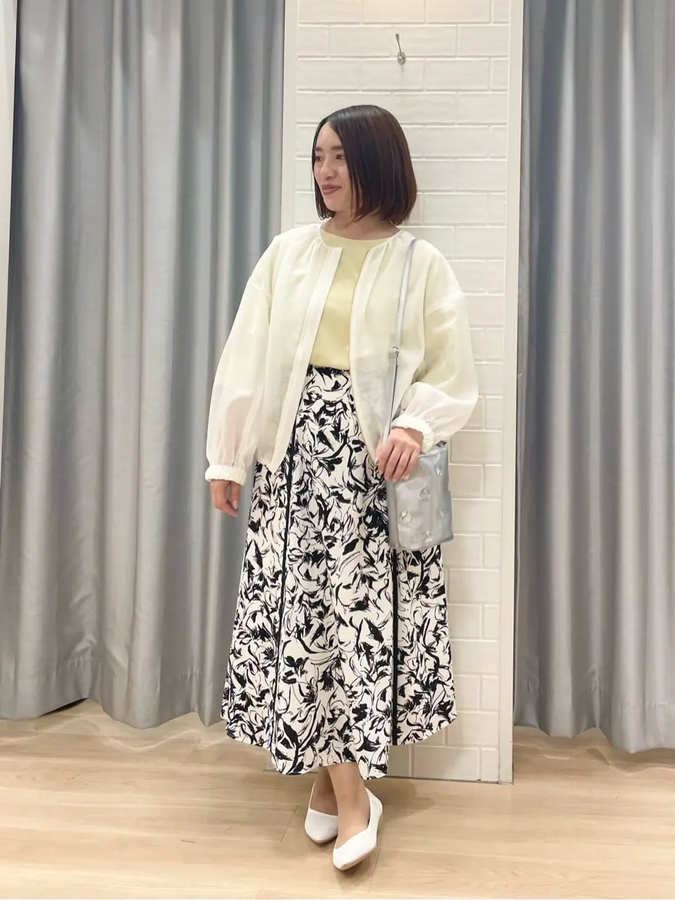 ANY SIS 丸岡 コーディネート画像