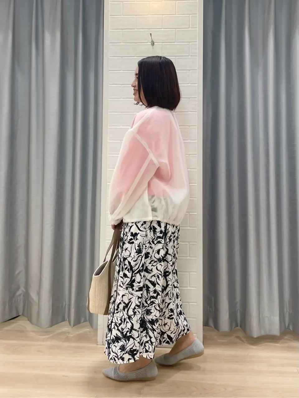 ANY SIS 丸岡 コーディネート画像