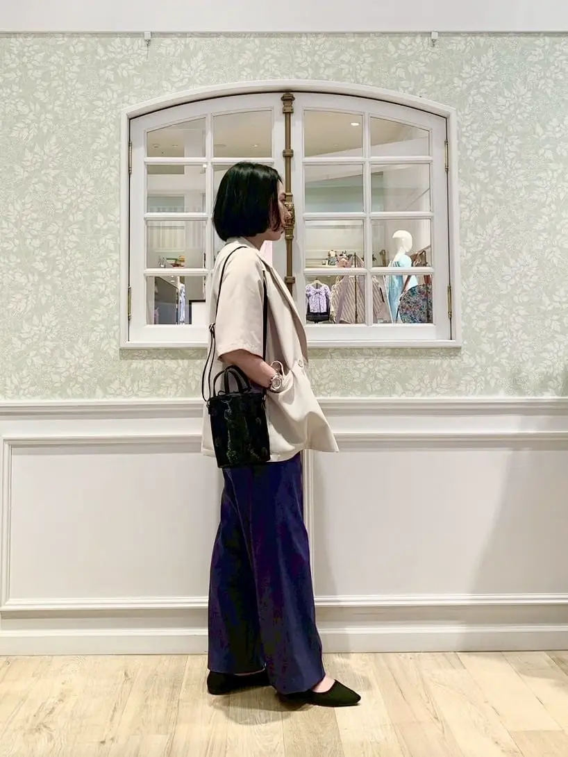 ANY SIS MIKA コーディネート画像