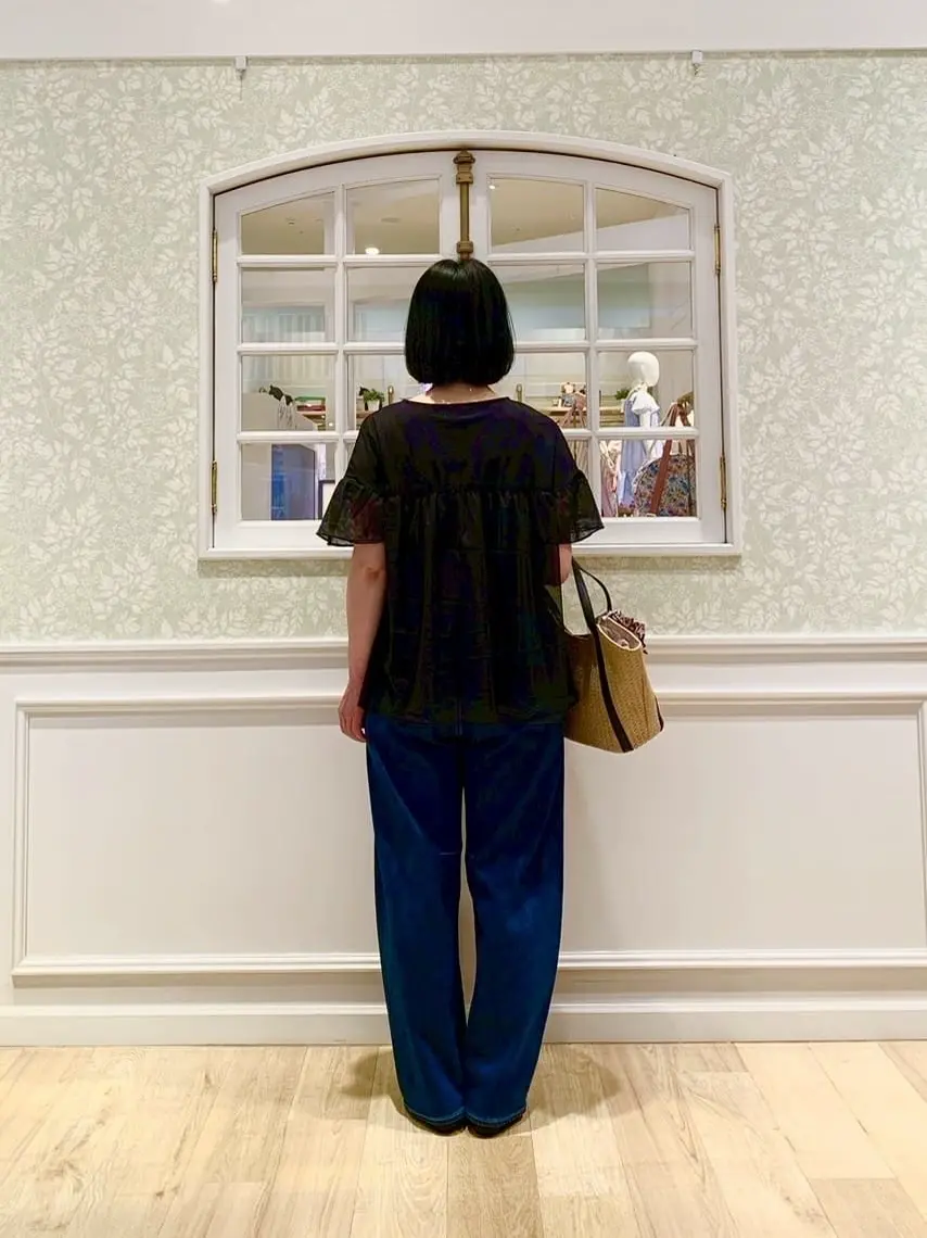 ANY SIS MIKA コーディネート画像