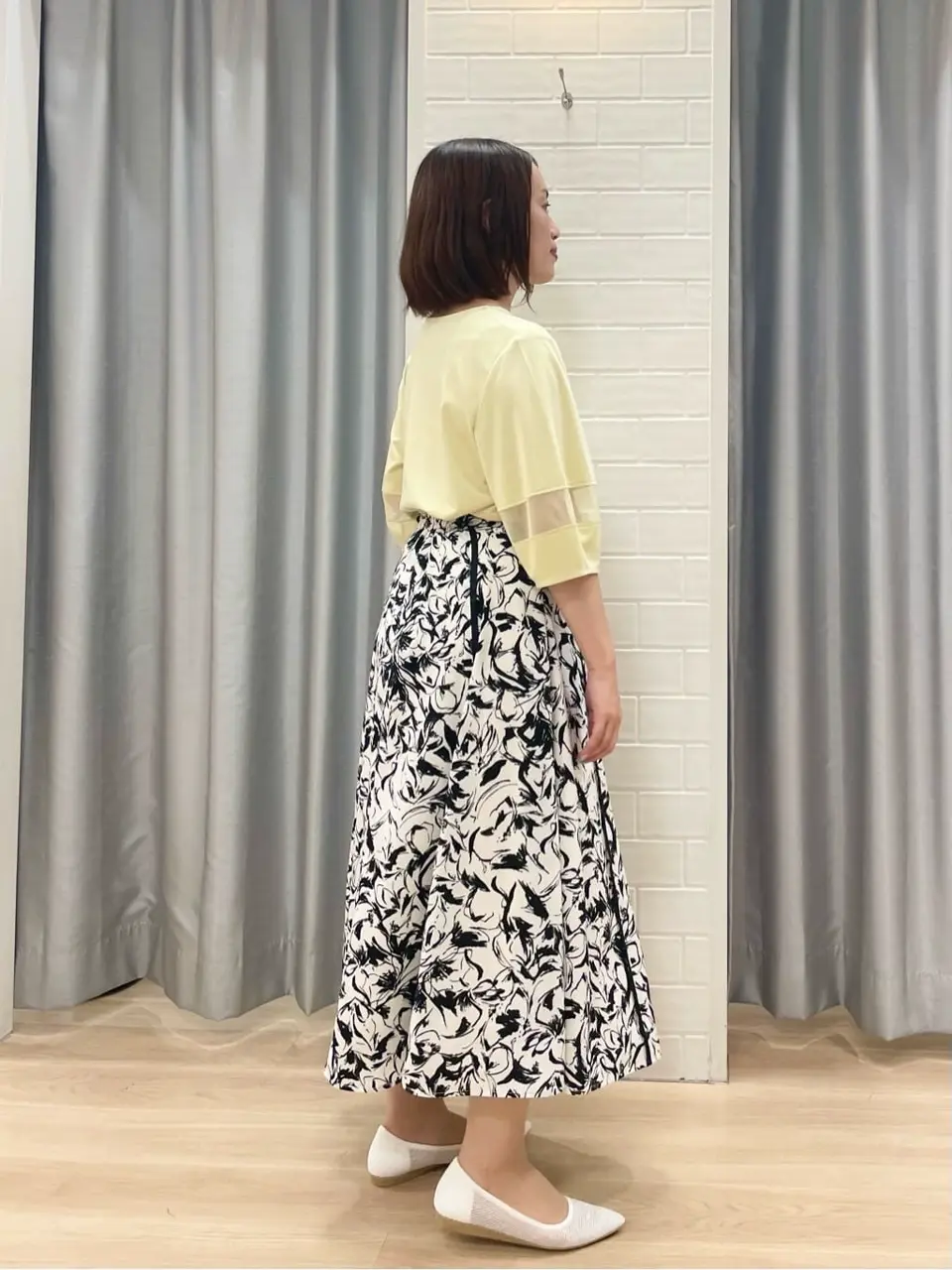 ANY SIS 丸岡 コーディネート画像