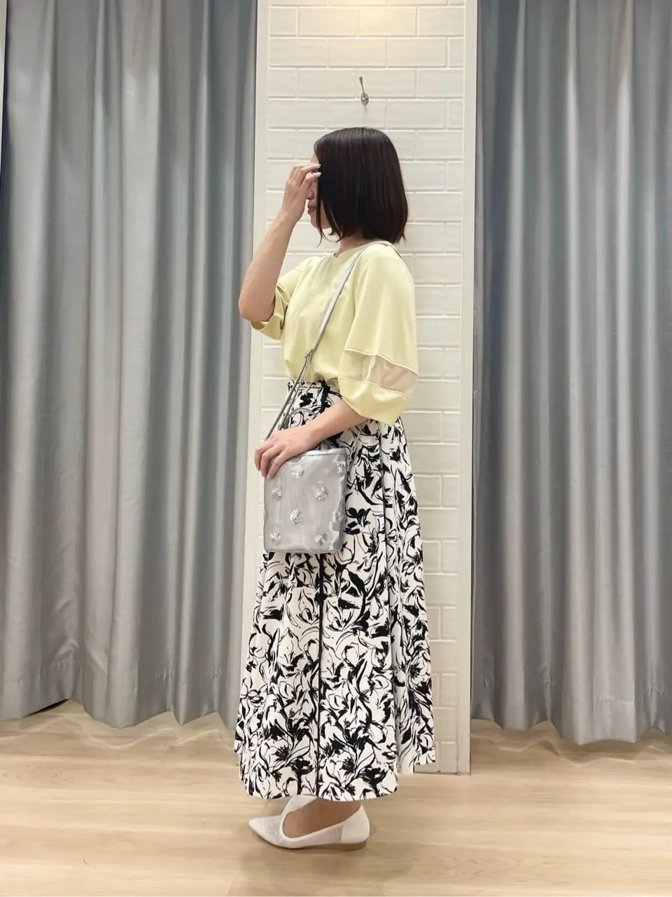 ANY SIS 丸岡 コーディネート画像