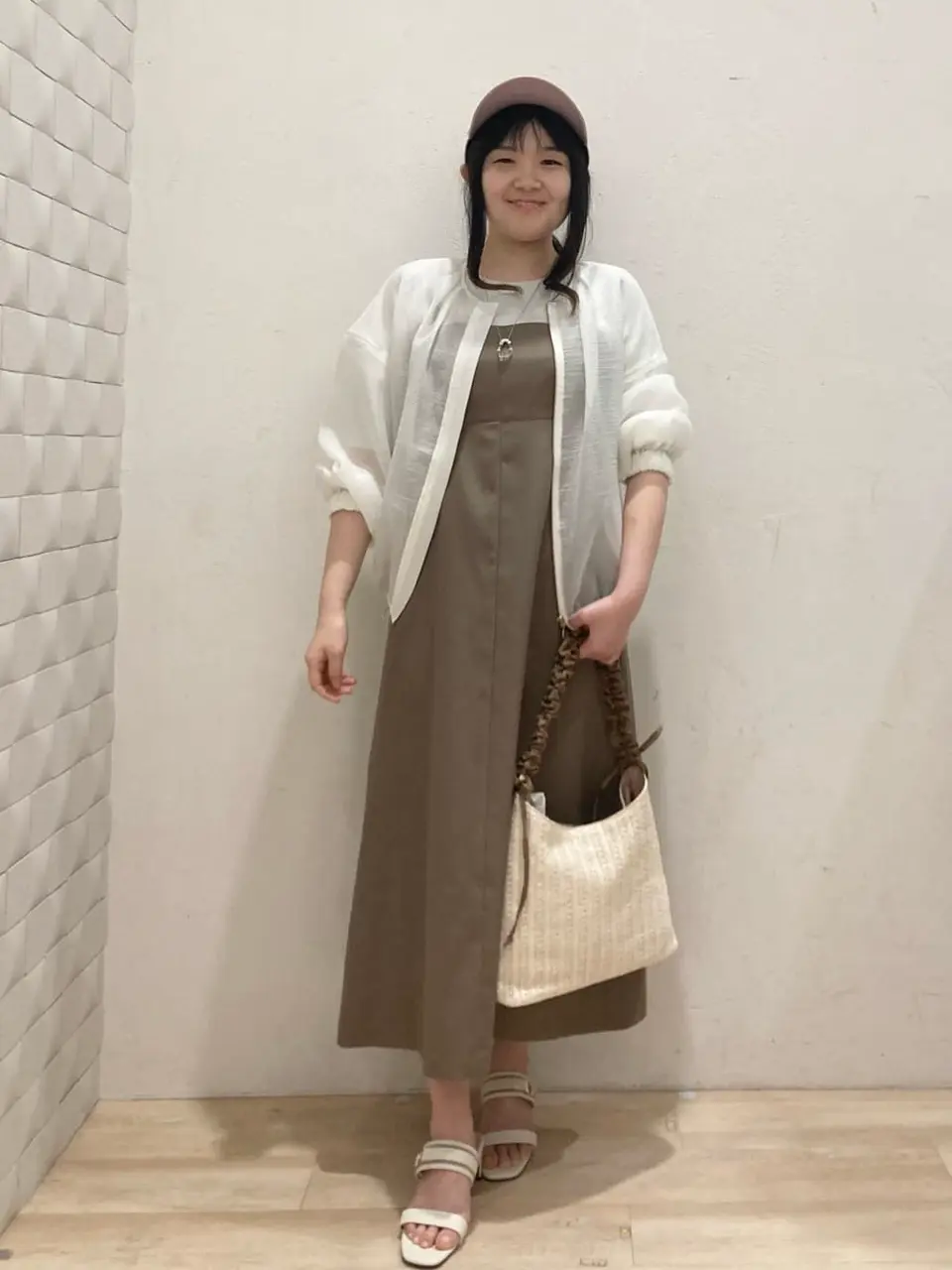 ANY SIS 川根　彩 コーディネート画像