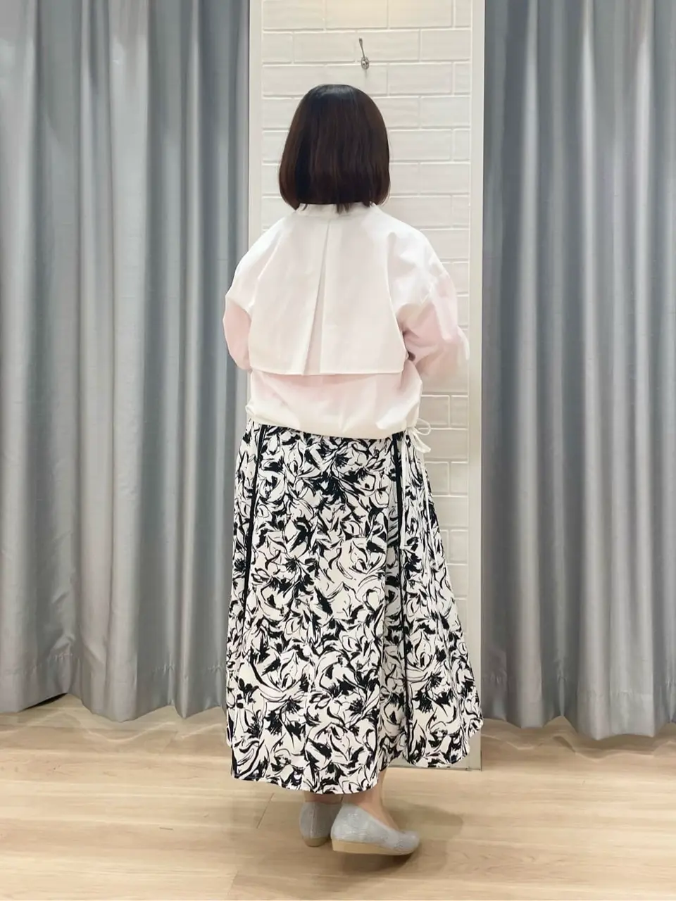 ANY SIS 丸岡 コーディネート画像