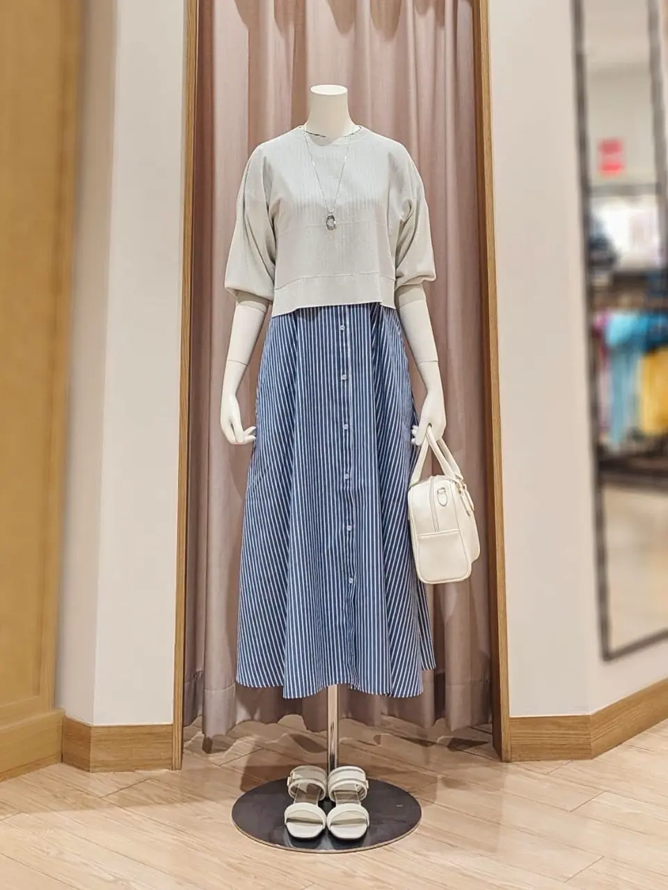 ANY SIS 岩田 コーディネート画像