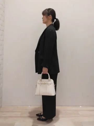 ANY SIS 西出 コーディネート画像