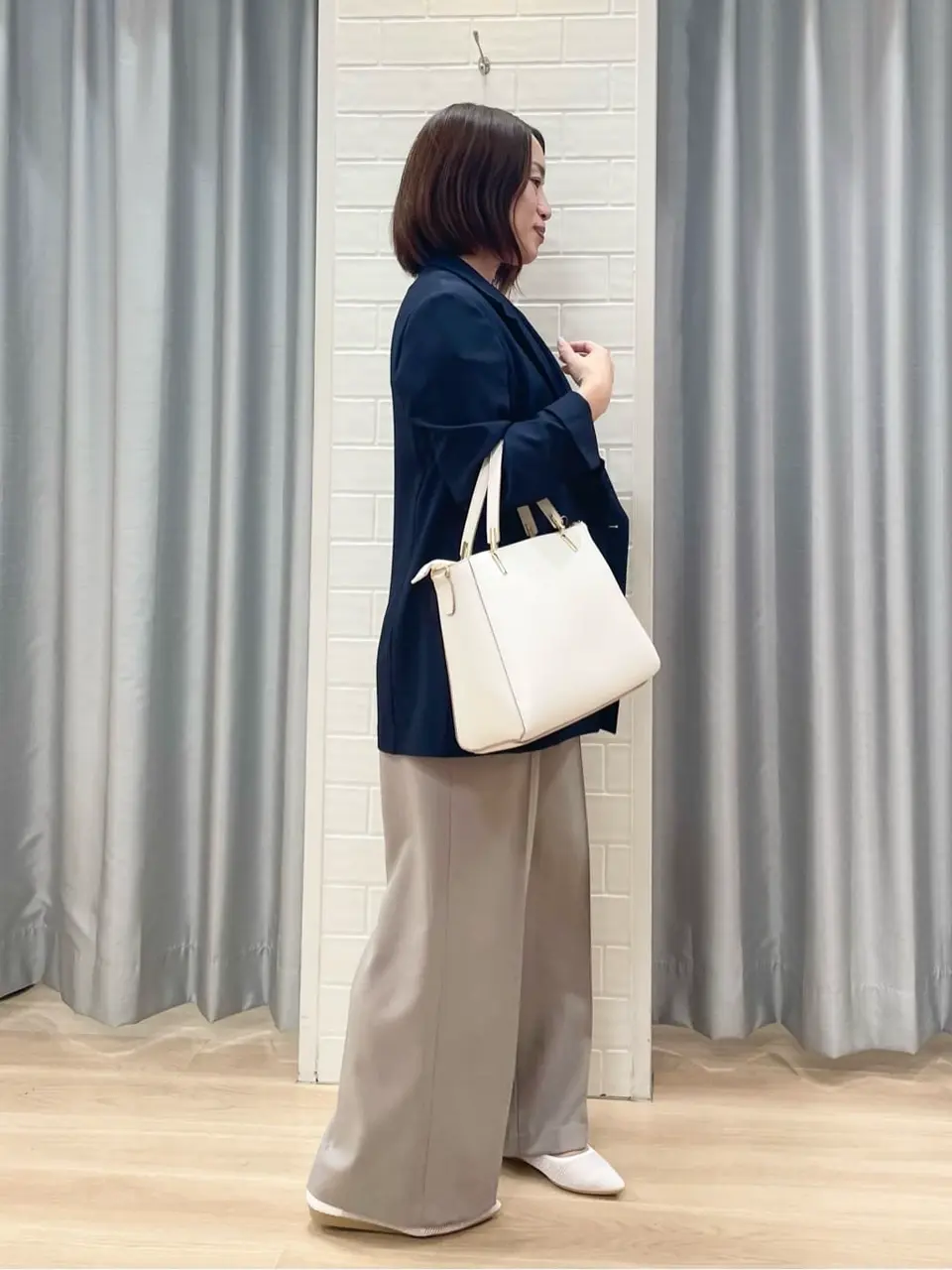 ANY SIS 丸岡 コーディネート画像