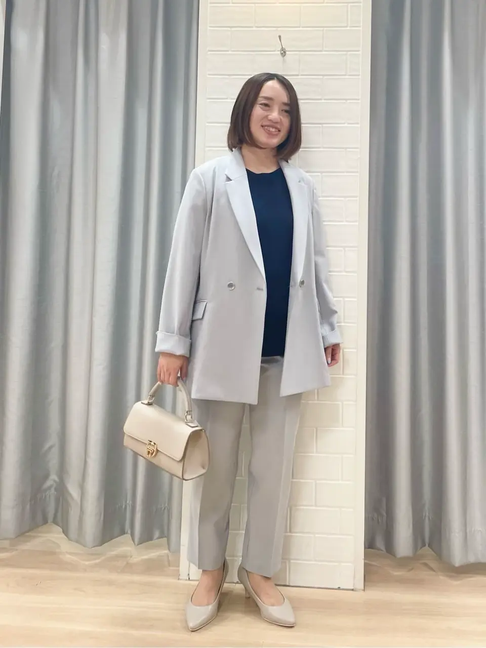 ANY SIS 丸岡 コーディネート画像