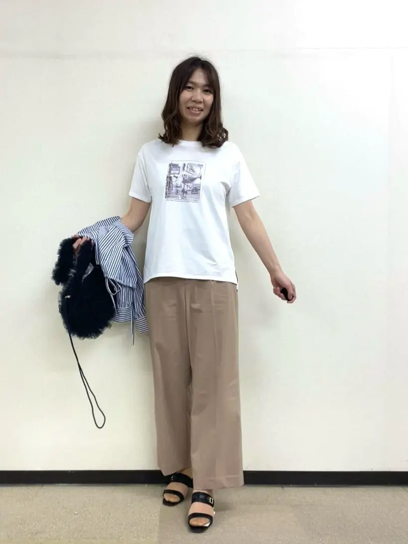 ANY SIS 小山 コーディネート画像