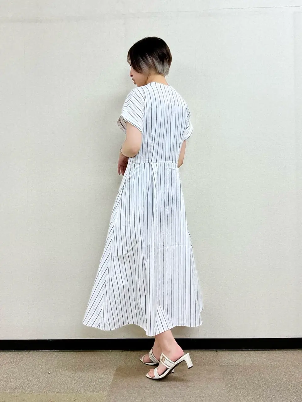 ANY SIS 村上 コーディネート画像