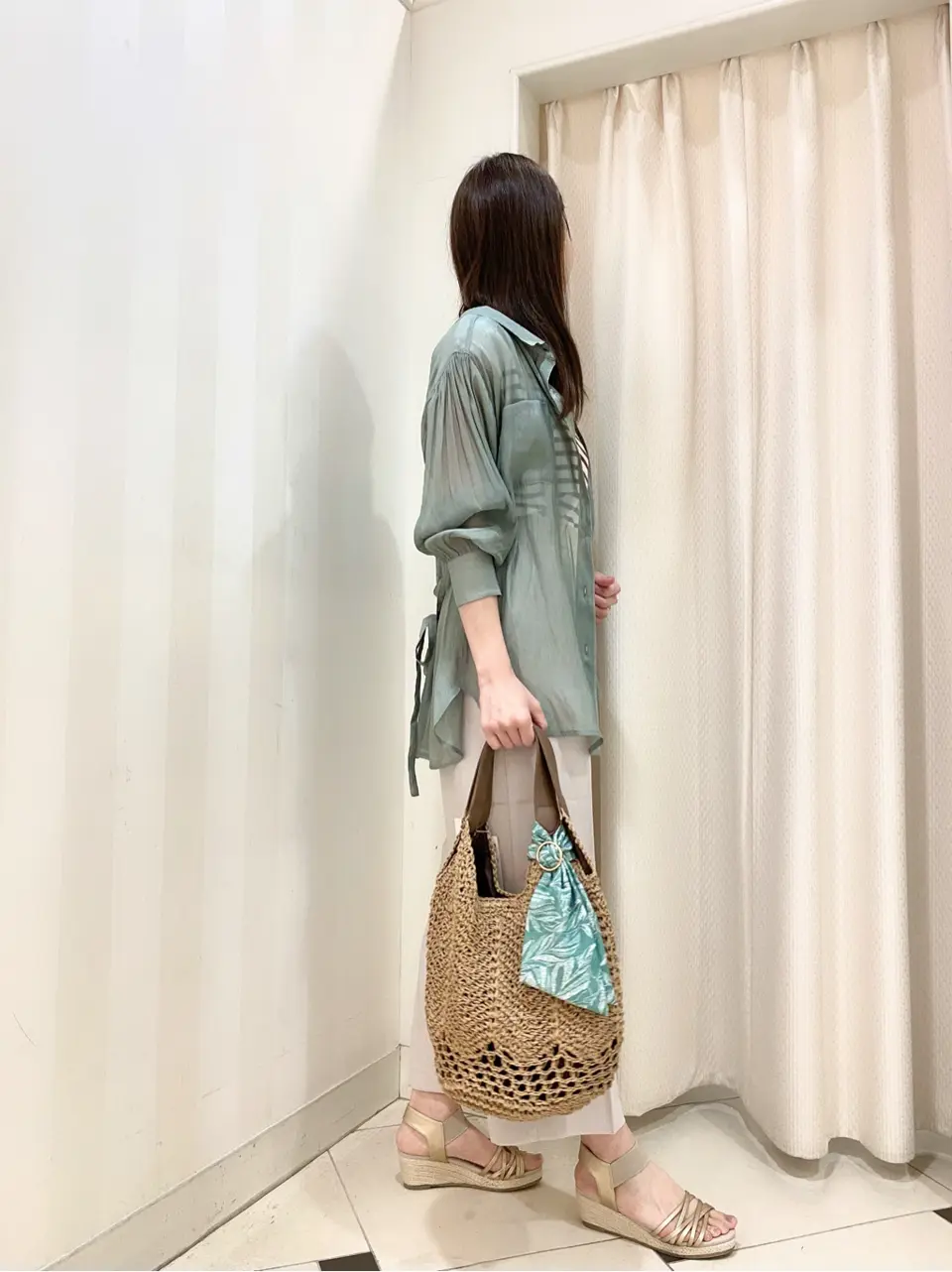 ANY SIS 金井 コーディネート画像