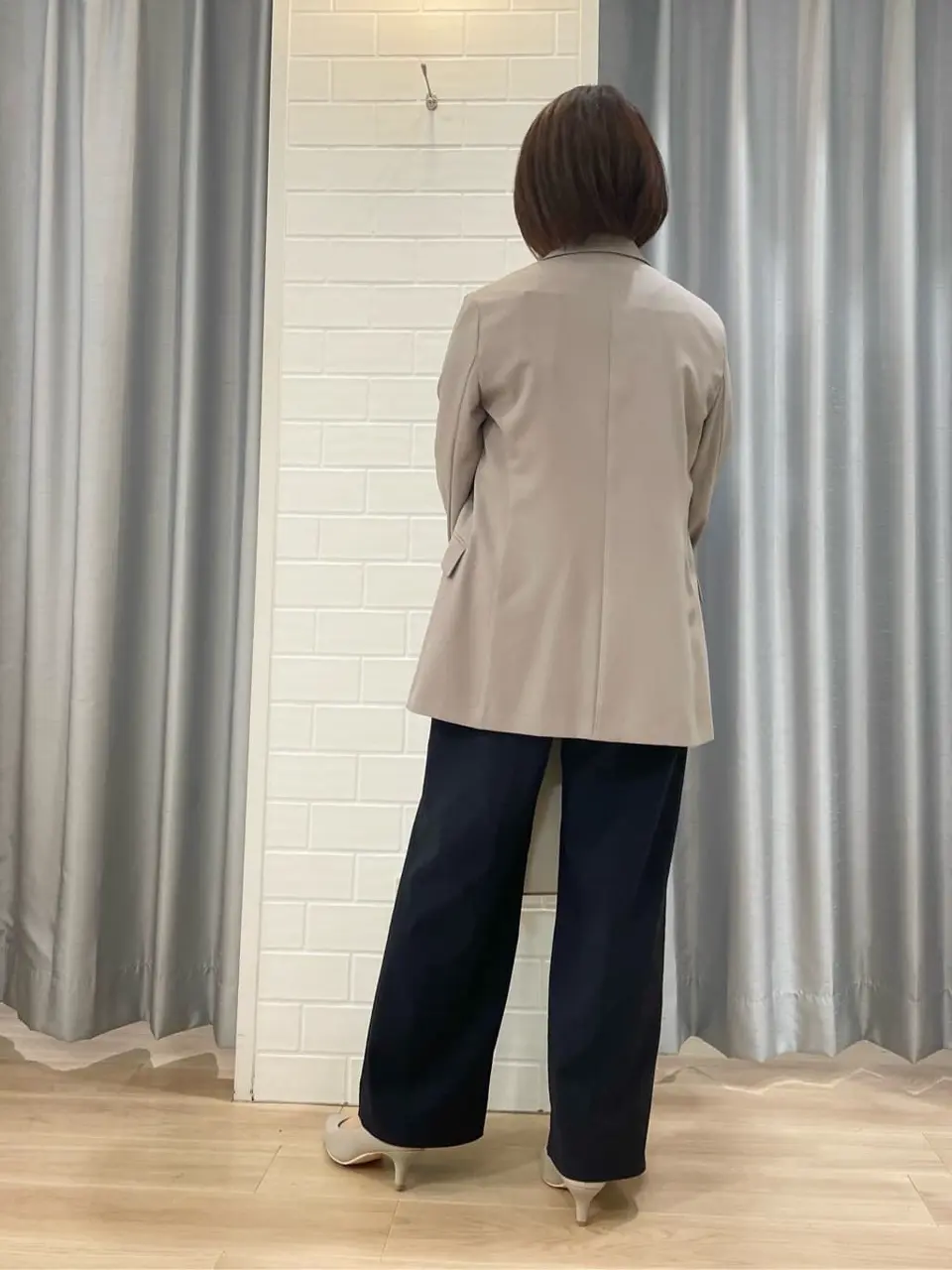 ANY SIS 丸岡 コーディネート画像