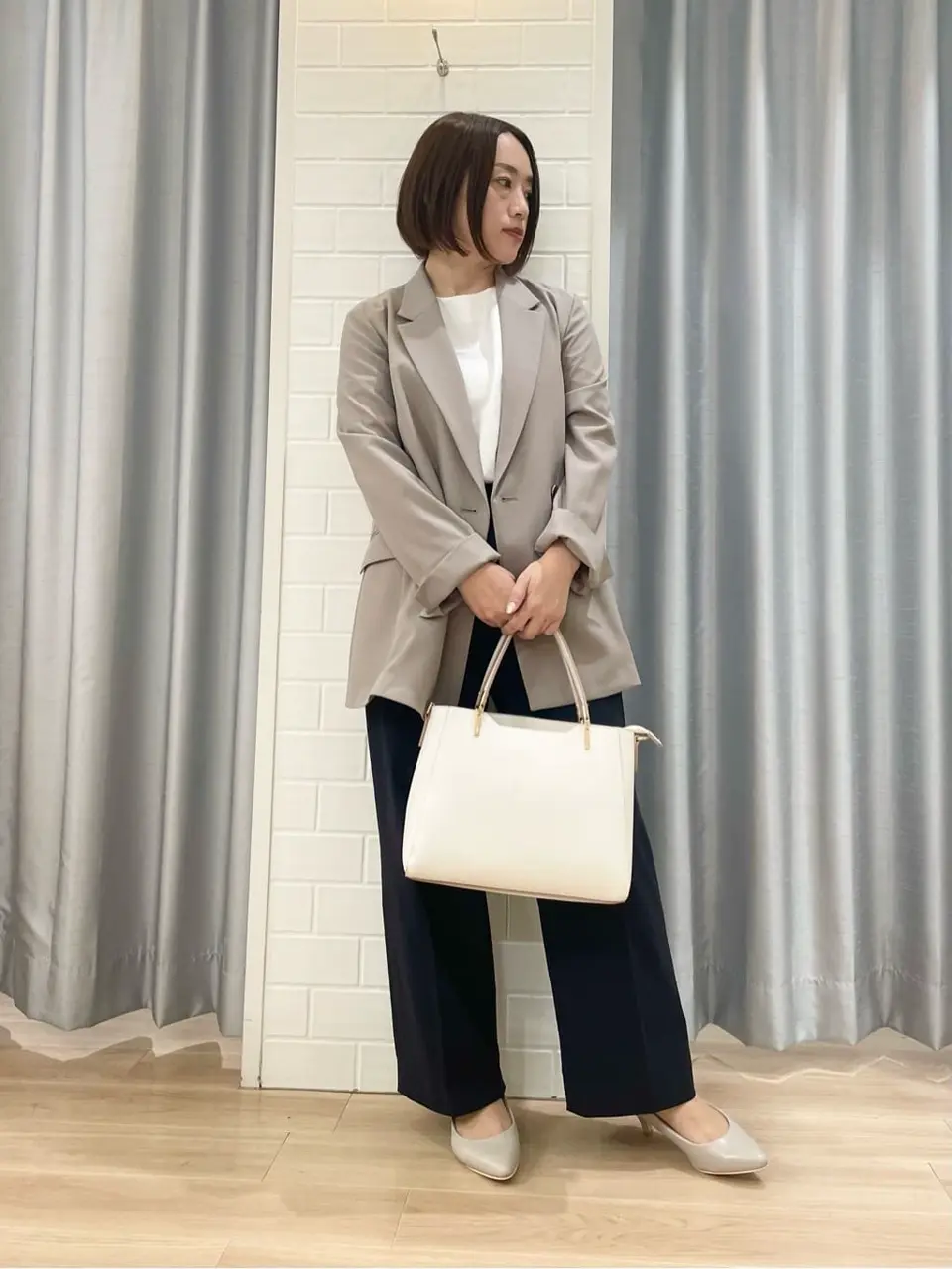 ANY SIS 丸岡 コーディネート画像