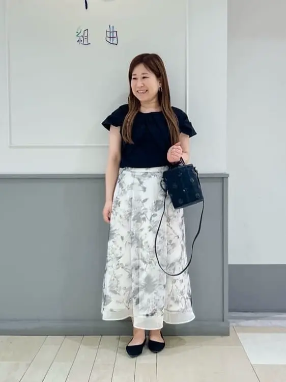 ANY SIS スタッフ コーディネート画像