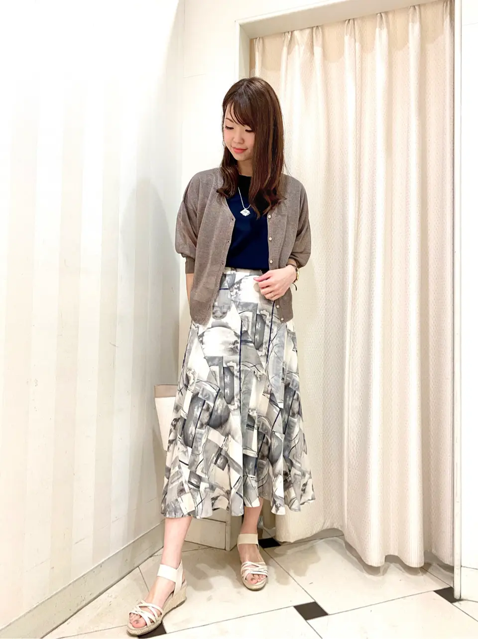 ANY SIS 金井 コーディネート画像