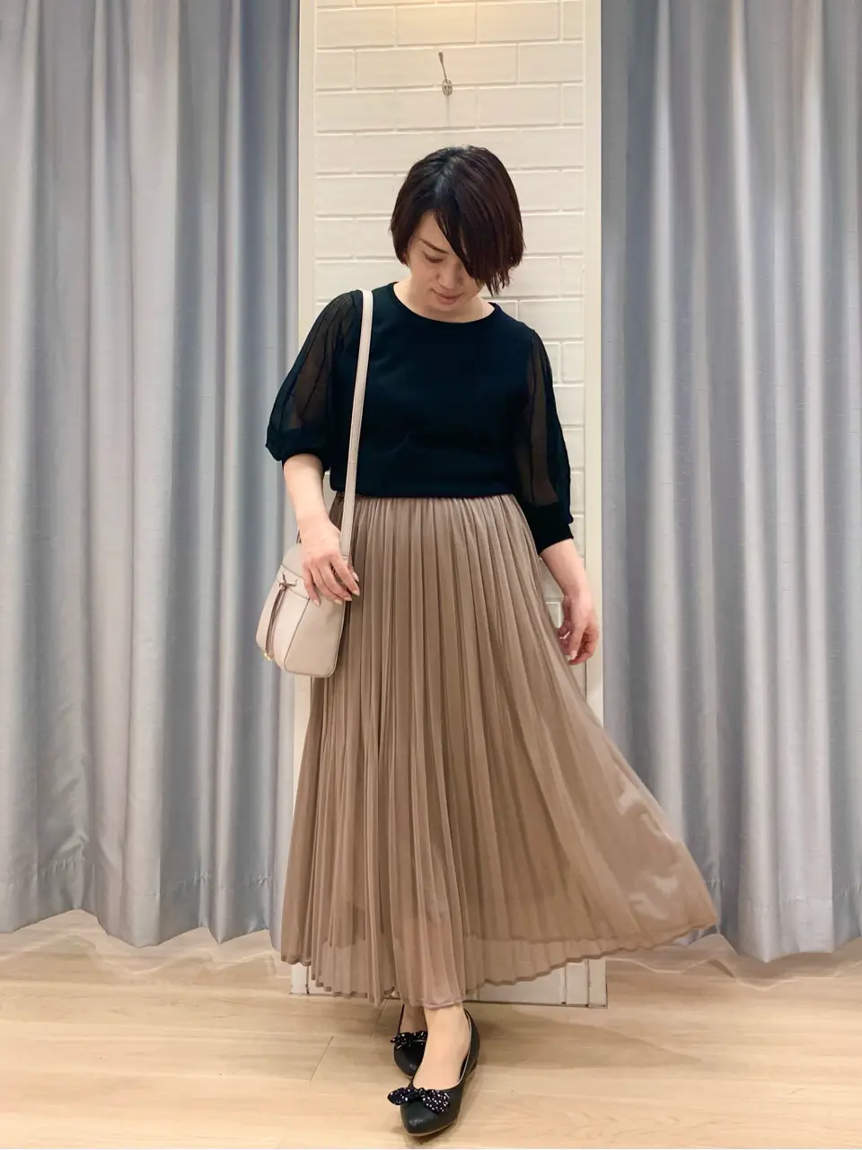 ANY SIS 丸岡 コーディネート画像