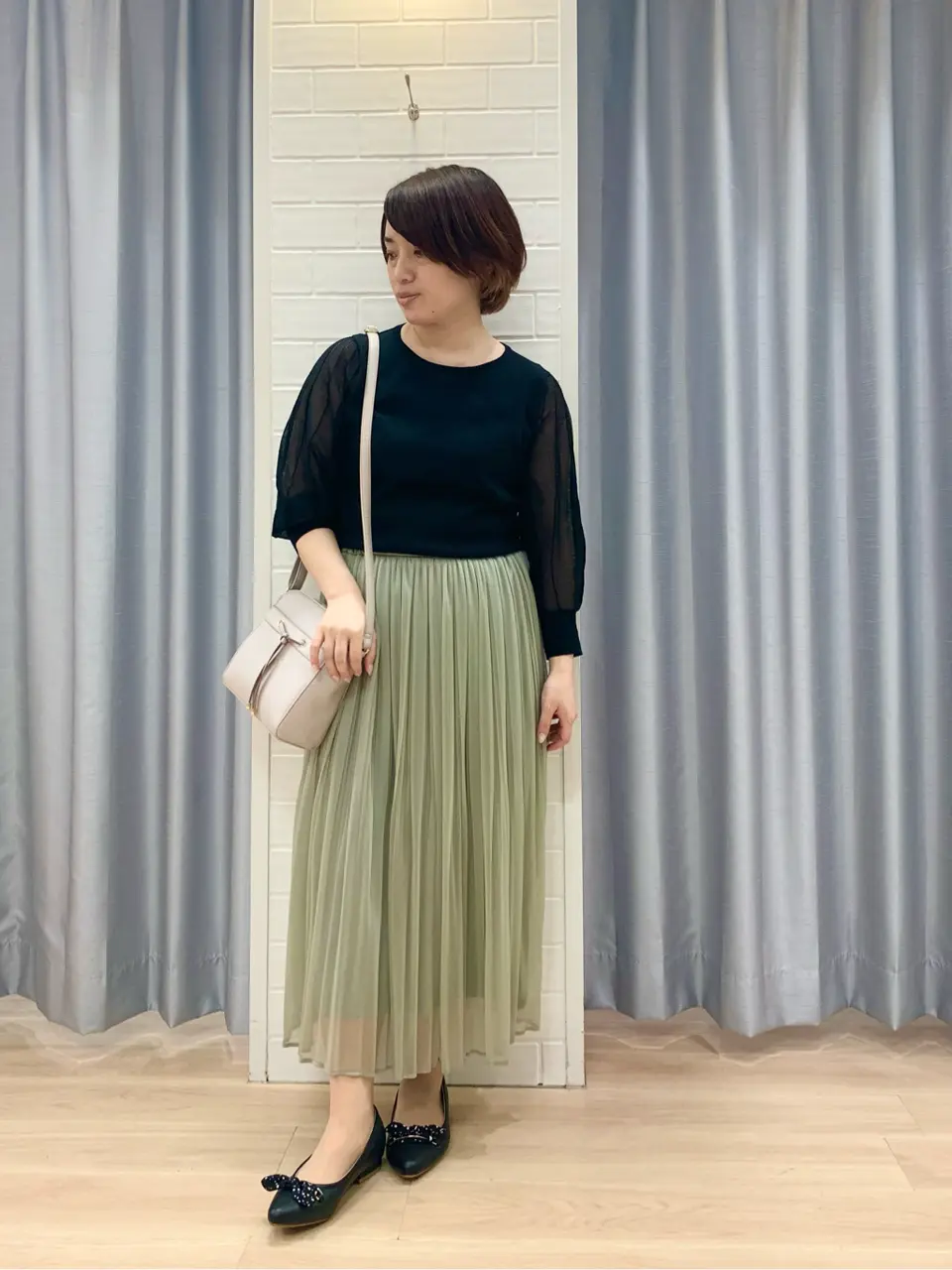 ANY SIS 丸岡 コーディネート画像