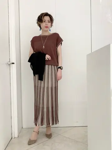 ANY SIS スタッフ コーディネート画像