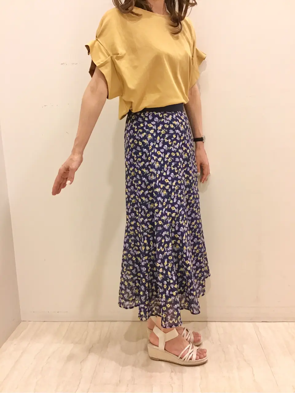 ANY SIS スタッフ コーディネート画像