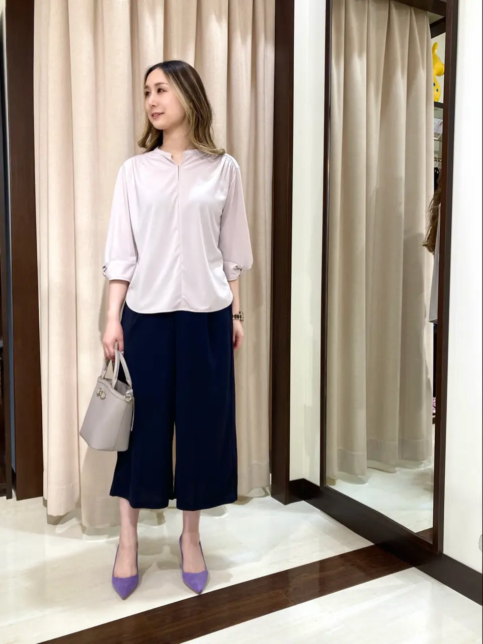 ANY SIS STAFF コーディネート画像