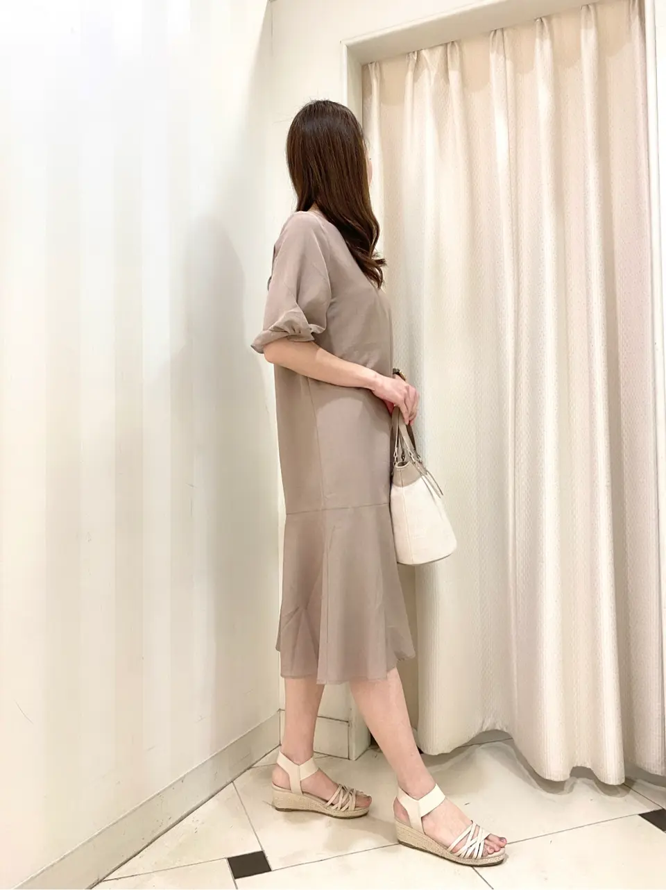 ANY SIS 金井 コーディネート画像