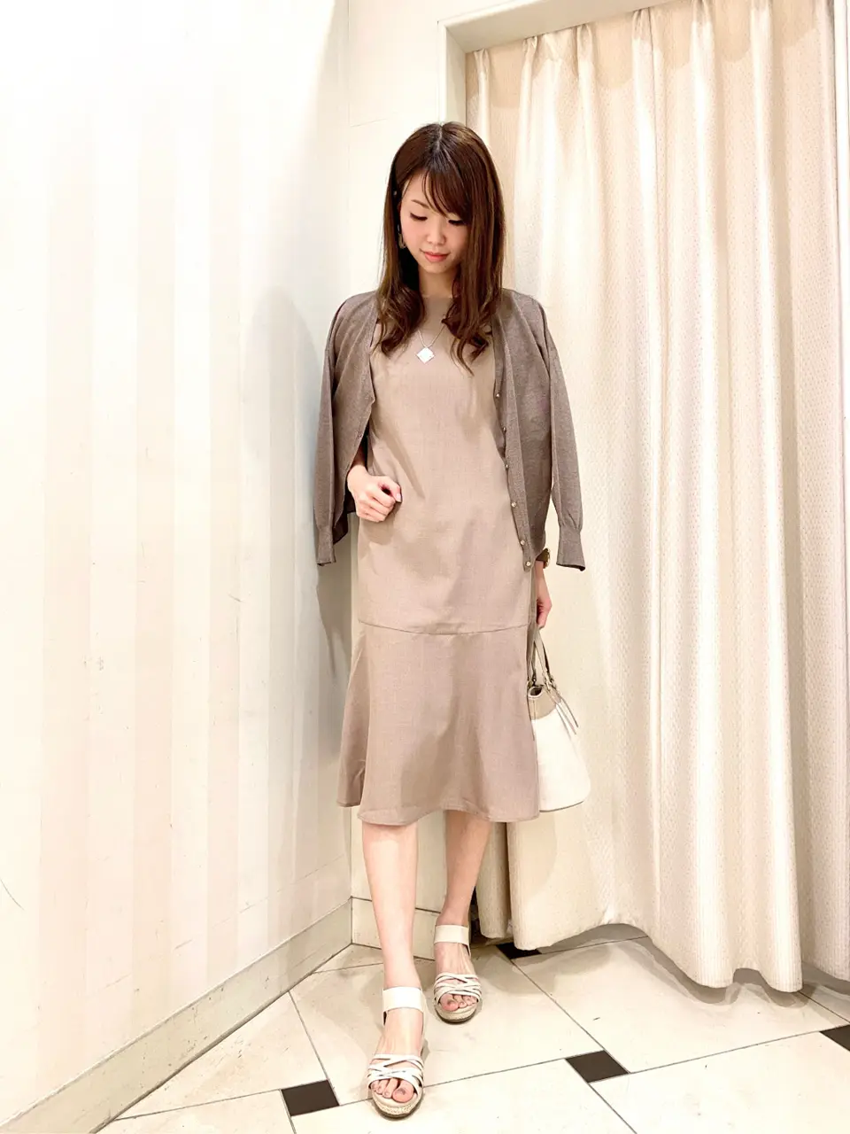 ANY SIS 金井 コーディネート画像