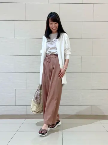 ANY SIS スタッフ コーディネート画像