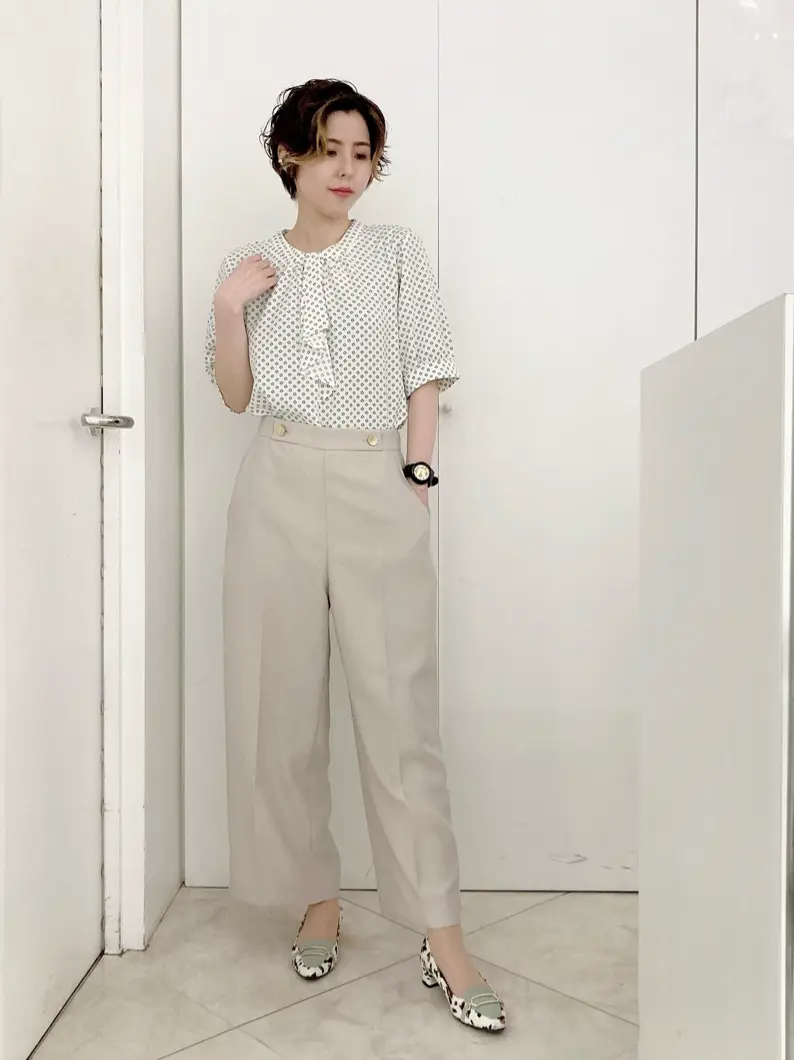 ANY SIS スタッフ コーディネート画像