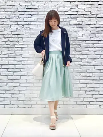 ANY SIS スタッフ コーディネート画像