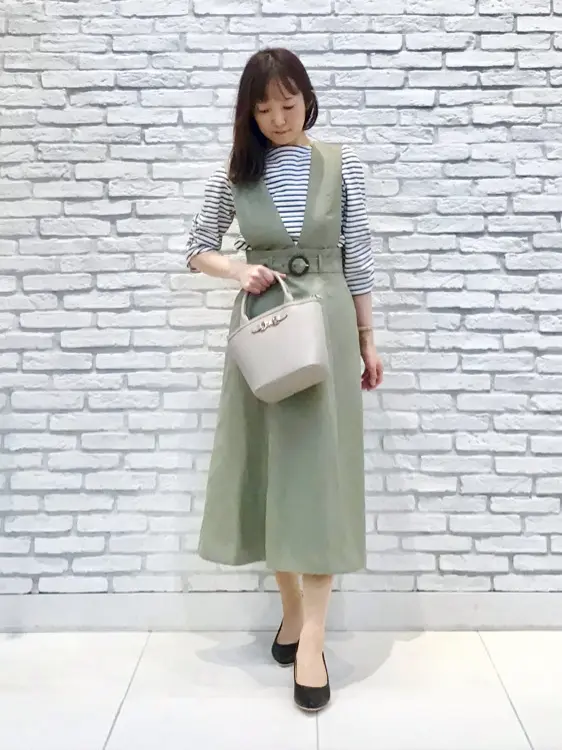 ANY SIS スタッフ コーディネート画像