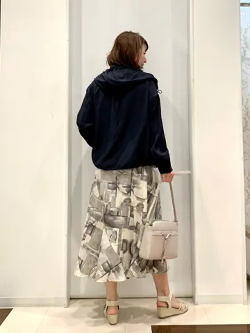 ANY SIS 横田 コーディネート画像