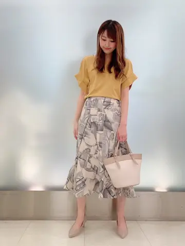 ANY SIS スタッフ コーディネート画像