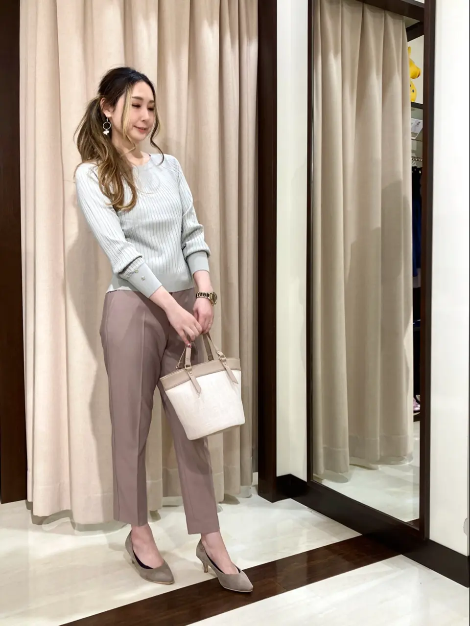 ANY SIS STAFF コーディネート画像