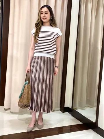 ANY SIS STAFF コーディネート画像