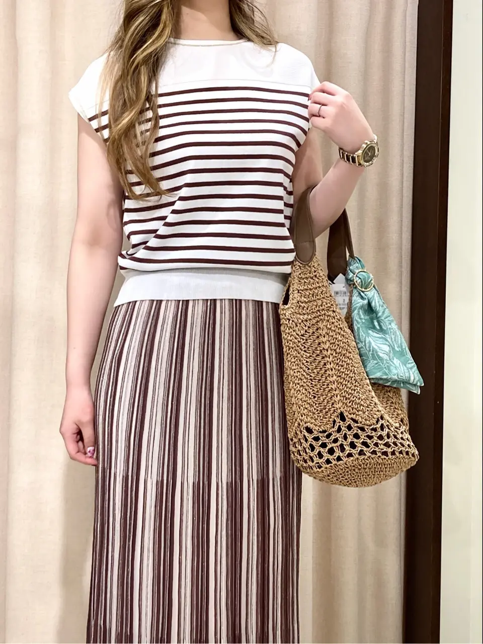 ANY SIS STAFF コーディネート画像