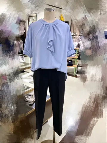 ANY SIS STAFF コーディネート画像