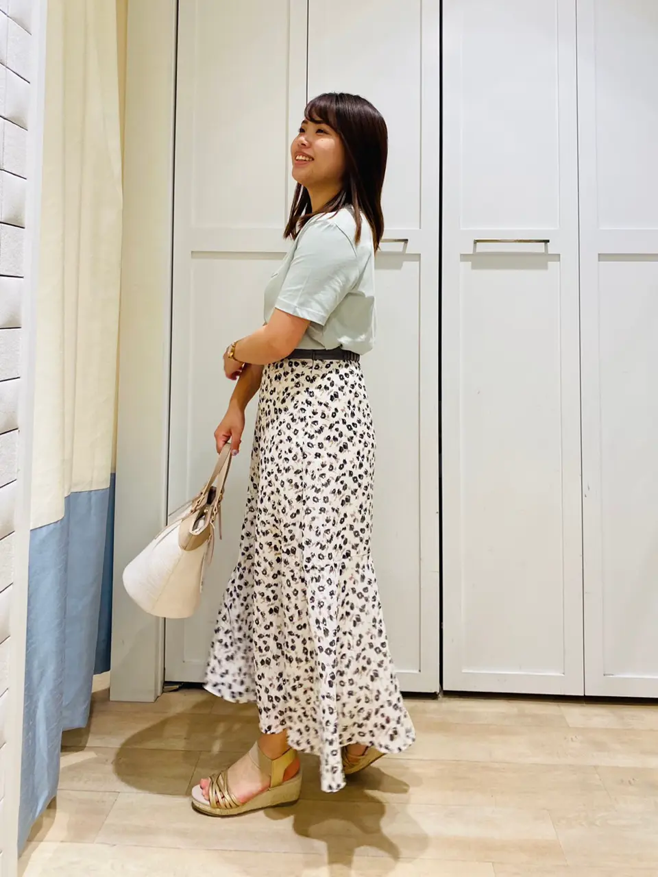 ANY SIS スタッフ コーディネート画像