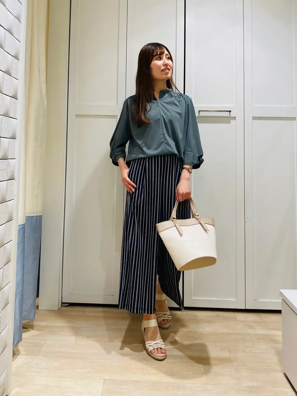 ANY SIS スタッフ コーディネート画像