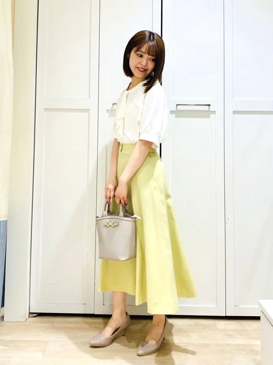 ANY SIS スタッフ コーディネート画像