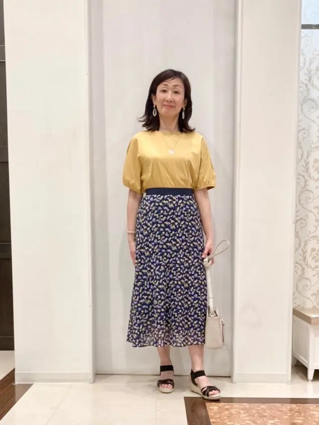 ANY SIS スタッフ コーディネート画像