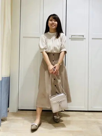 ANY SIS スタッフ コーディネート画像