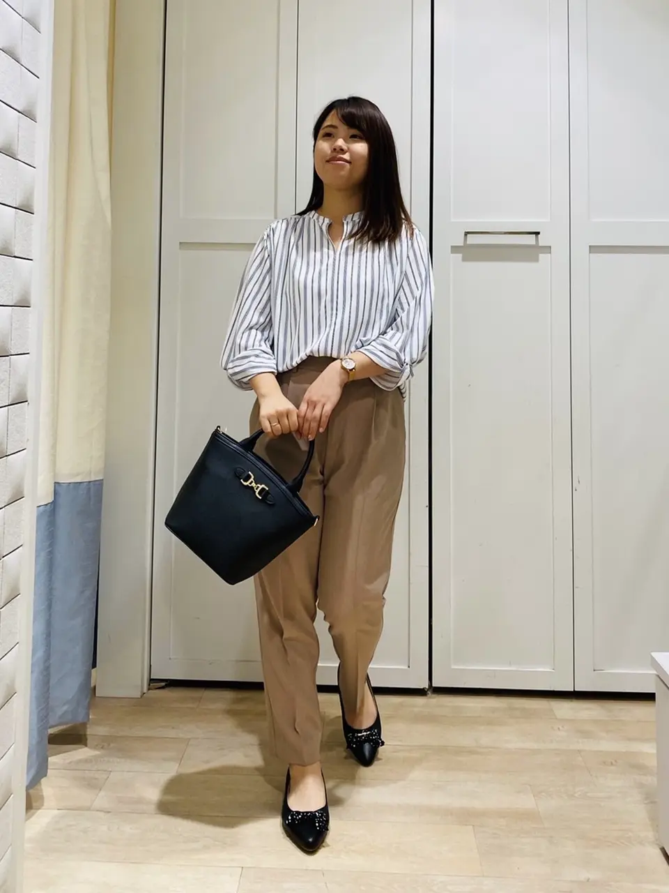 ANY SIS スタッフ コーディネート画像