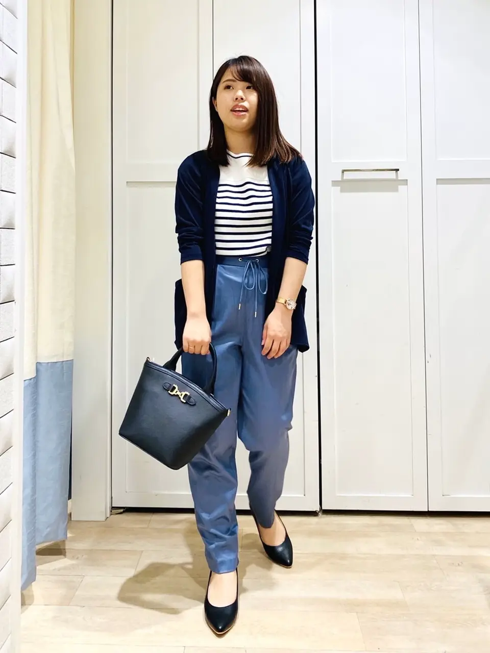 ANY SIS スタッフ コーディネート画像