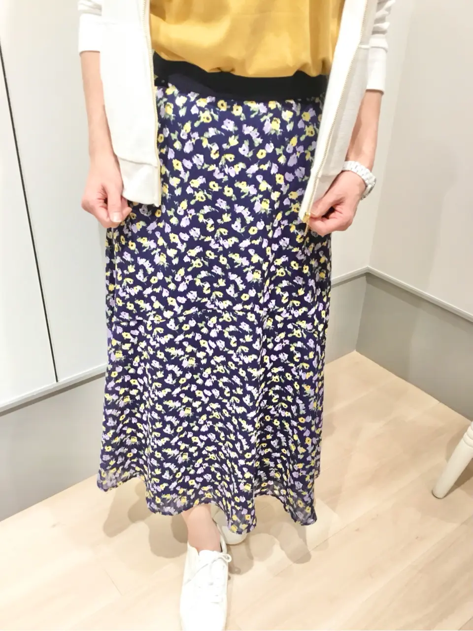 ANY SIS 山本 コーディネート画像