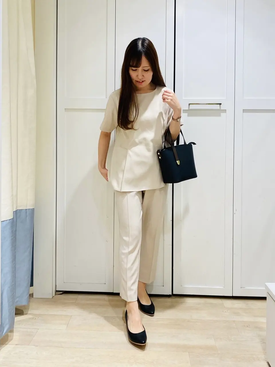 ANY SIS スタッフ コーディネート画像