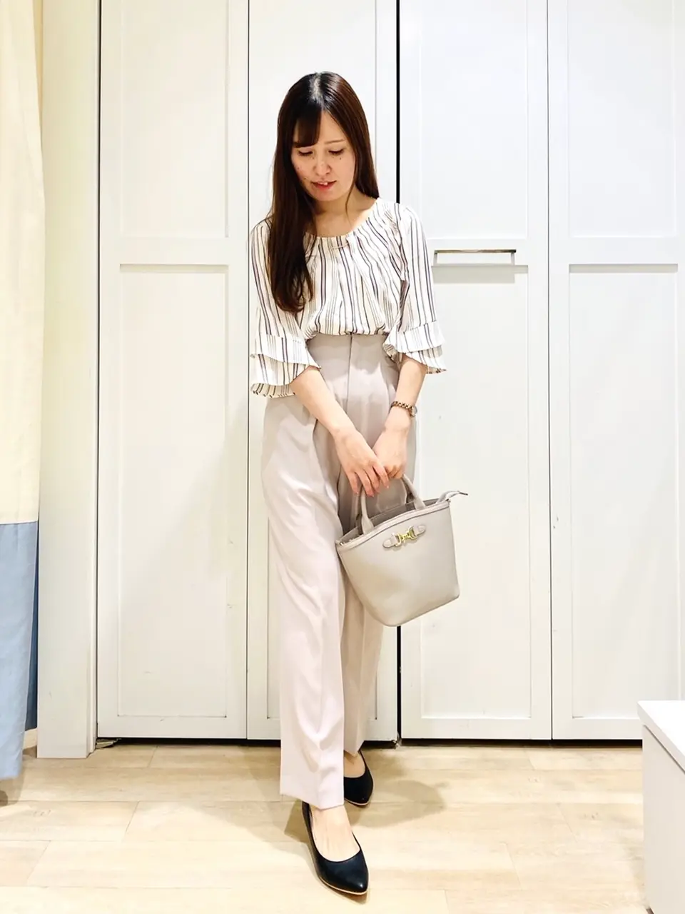 ANY SIS スタッフ コーディネート画像