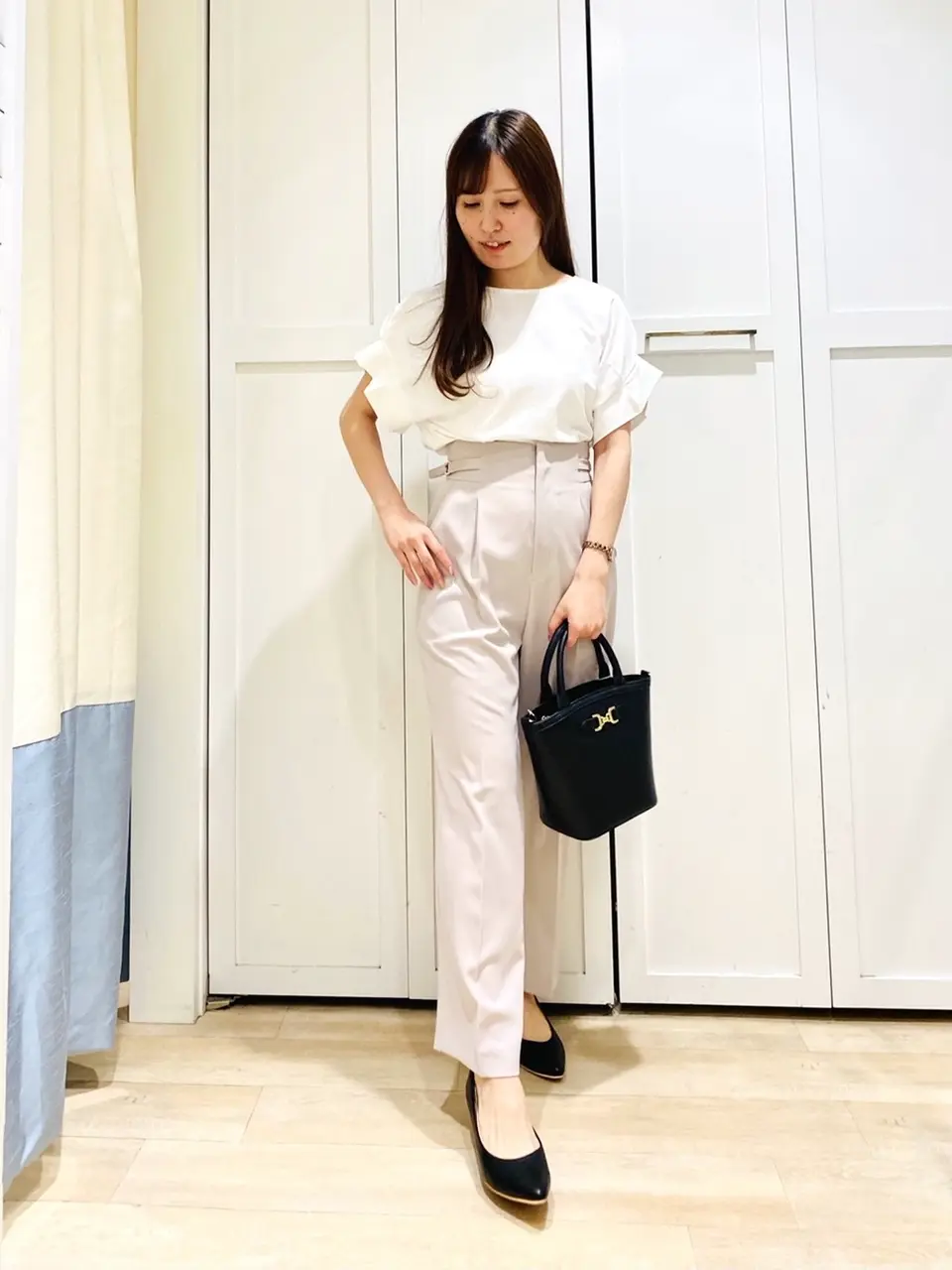 ANY SIS スタッフ コーディネート画像