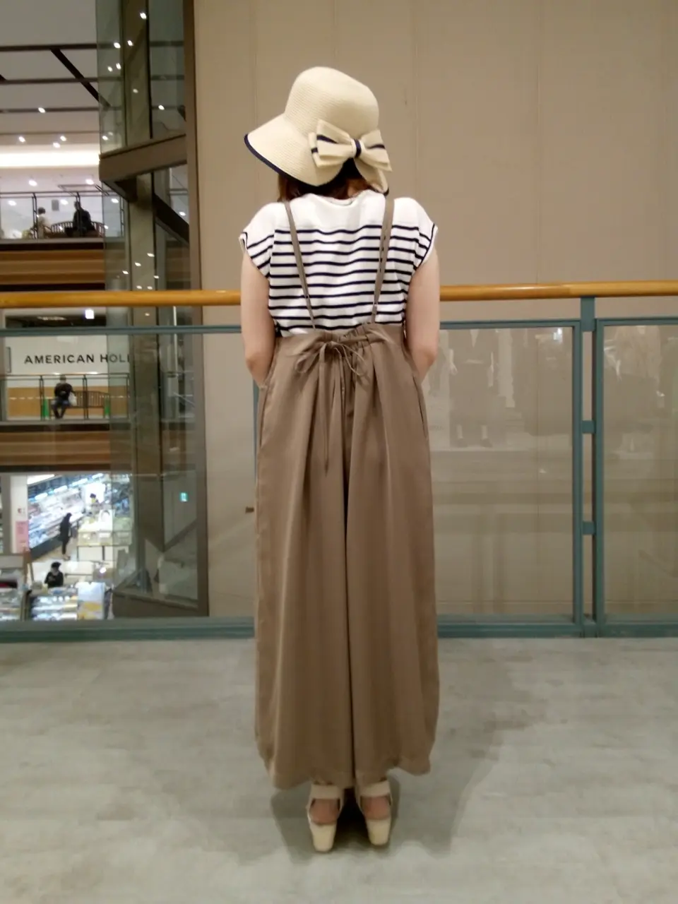 ANY SIS 川根　彩 コーディネート画像